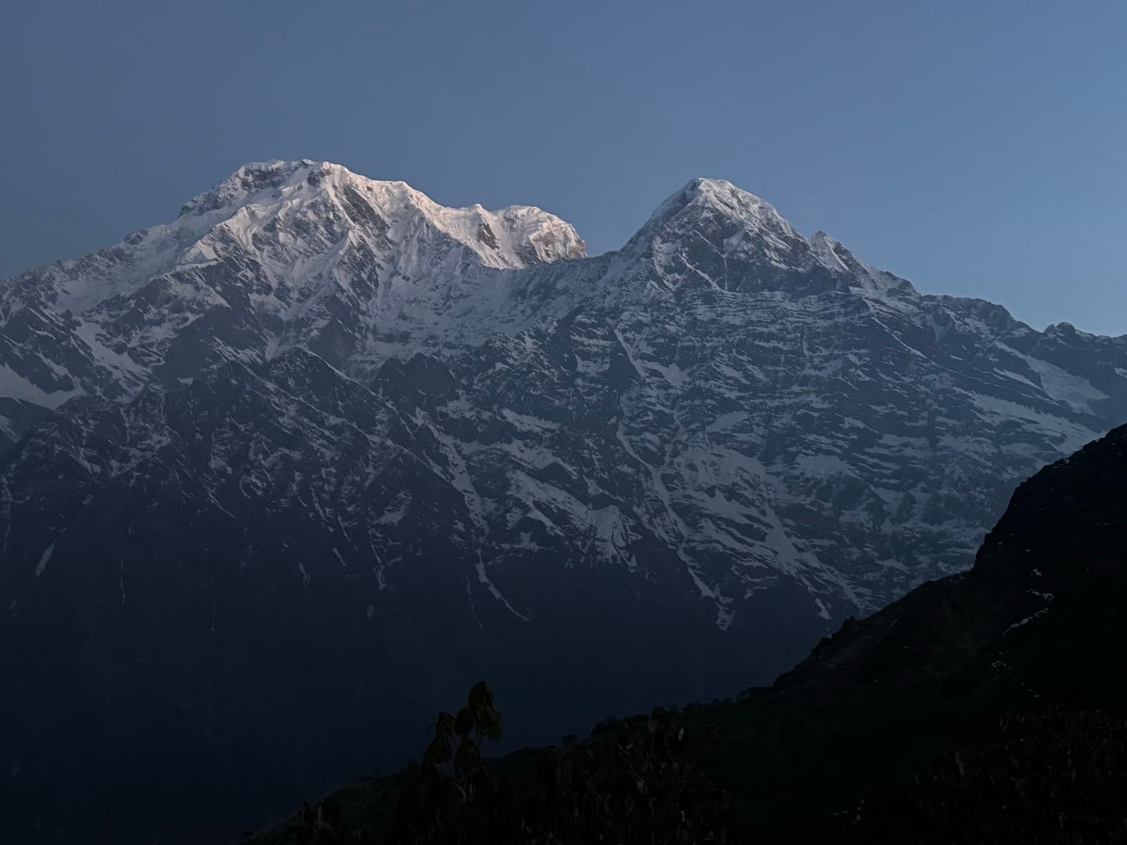 First light on Annapurna South and Hiunchuli from the Mardi Himal ridge
